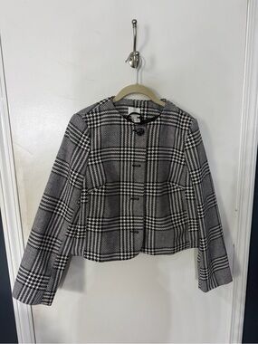 H&M Black and White Cropped Blazer